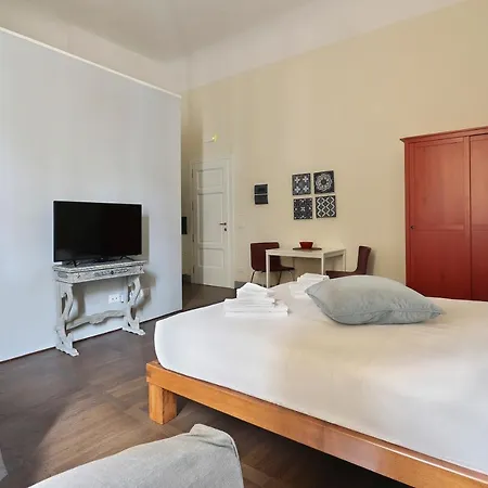 Apt. Fiordaliso - Pauline Suites, Palazzo Borghese Апартаменты *