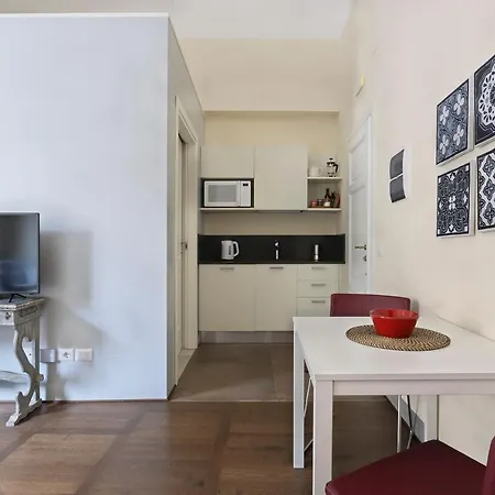 Apt. Fiordaliso - Pauline Suites, Palazzo Borghese 아파트 피렌체